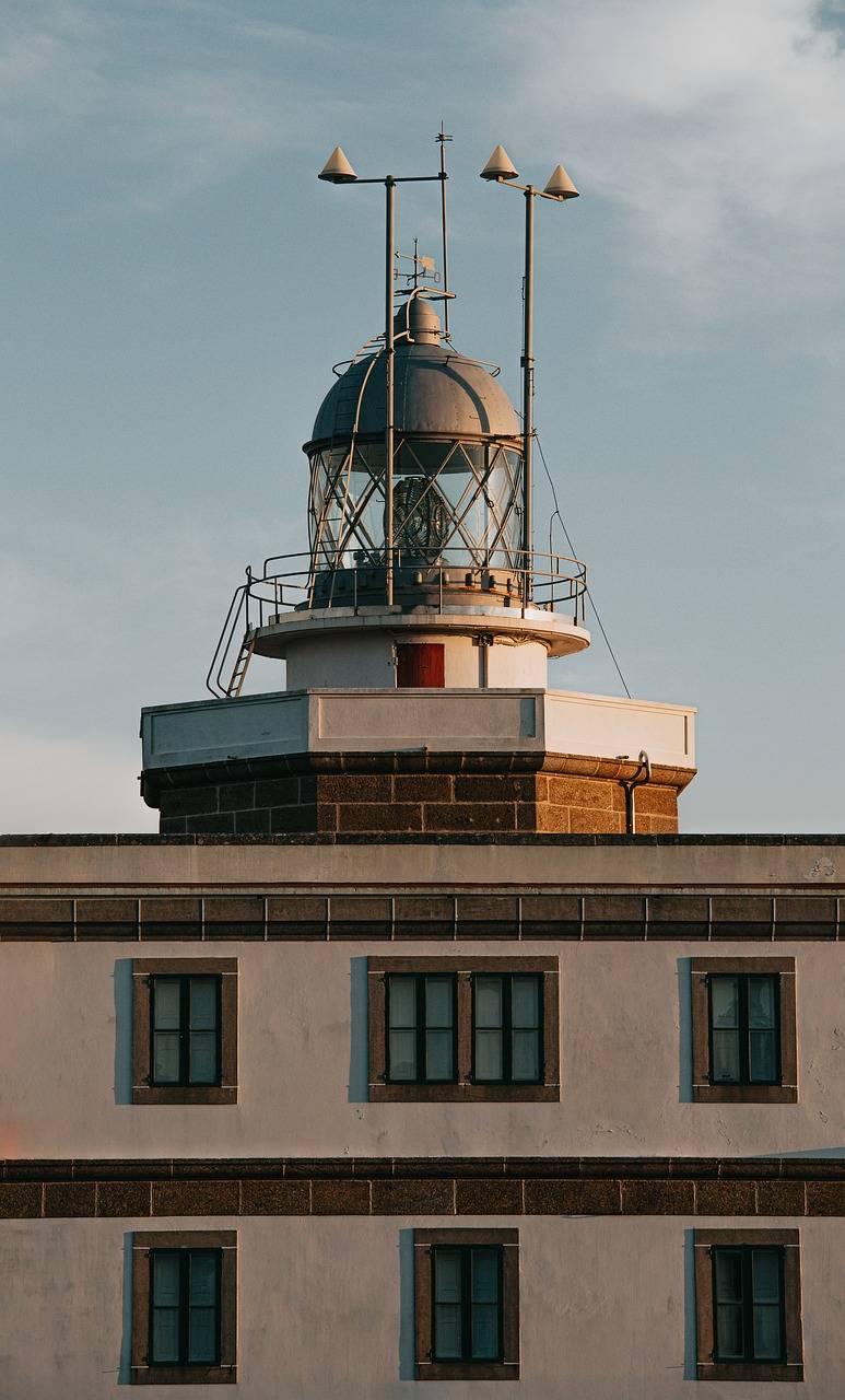 Cybersécurité sur les navires de plaisance :des responsabilités méconnues en France et en Polynésie française